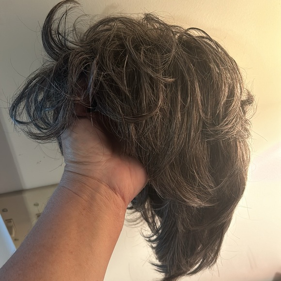 Paula Young Blonde Wig Style A8026 CARLY -A 44 ASH Brunette Colored Short Style - Picture 5 of 11